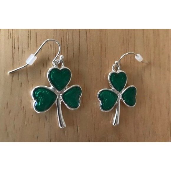 Shamrock Necklace Earrings Set Pendant 18 inch Chain St Patrick's Day Pa… - Picture 7 of 12
